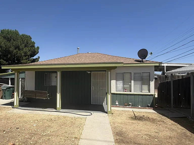 1241 Wilson Ave — Photo 9