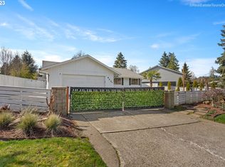 925 NW 8th Dr, Hillsboro, OR
