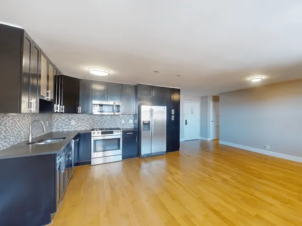 310 Greenwich Street image 1 of 11