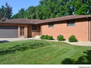 219 Deer Creek Rd, Rochester, IL 62563