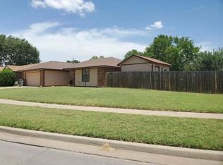 5503 NW Wilfred Dr, Lawton, OK 73505