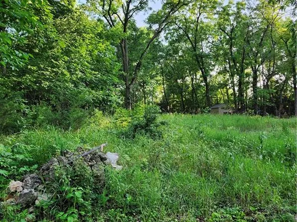18 Sunset Cir, Linn Valley, KS 66040