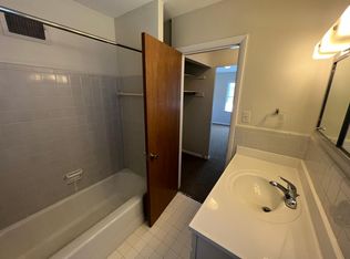 4214 S Church Way APT 8, Louisville, KY 40207