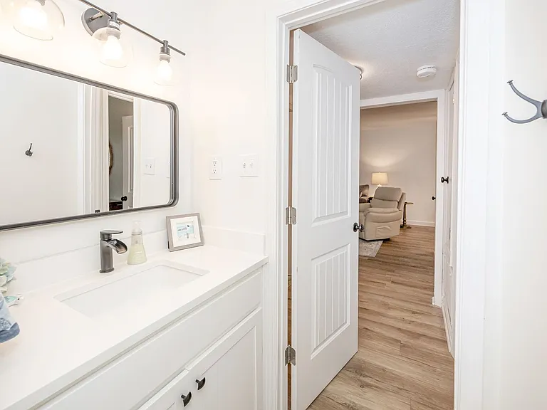 114 Ethel Cir #17 — Photo 37