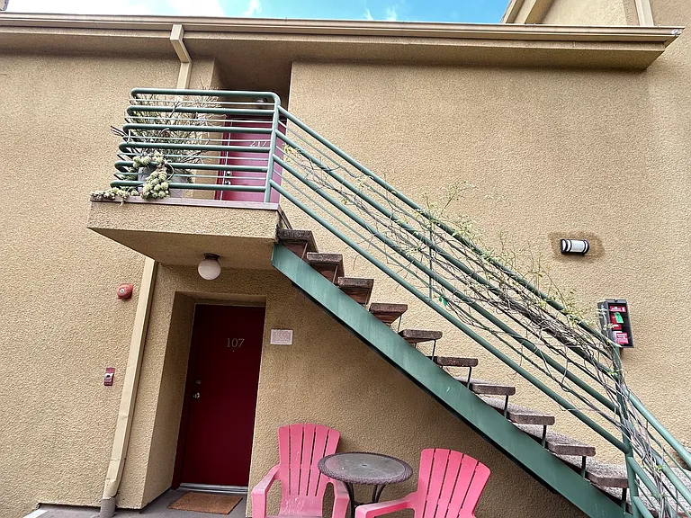 17450 Burbank Blvd #210 — Photo 17