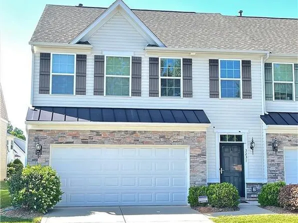 3237 Mistletoe Dr, Charlotte, NC 28273