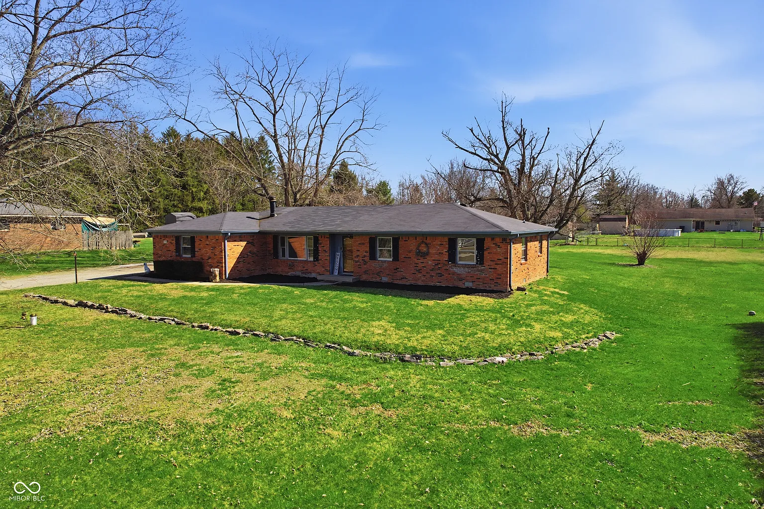 2193 W 100 N photo 1