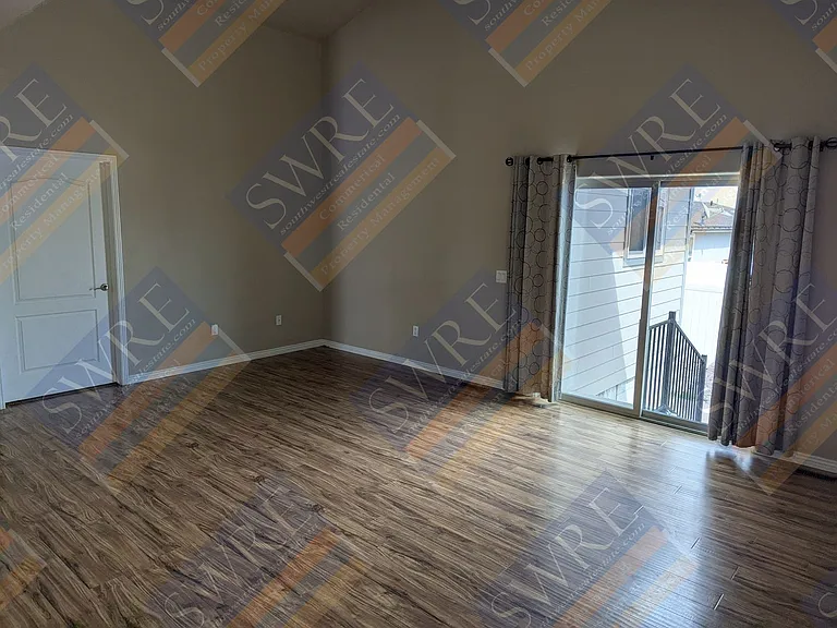 3913 Goshawk Dr — Photo 3