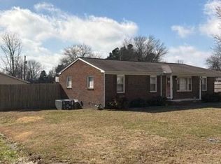 18 Camargo Rd, Fayetteville, TN 37334
