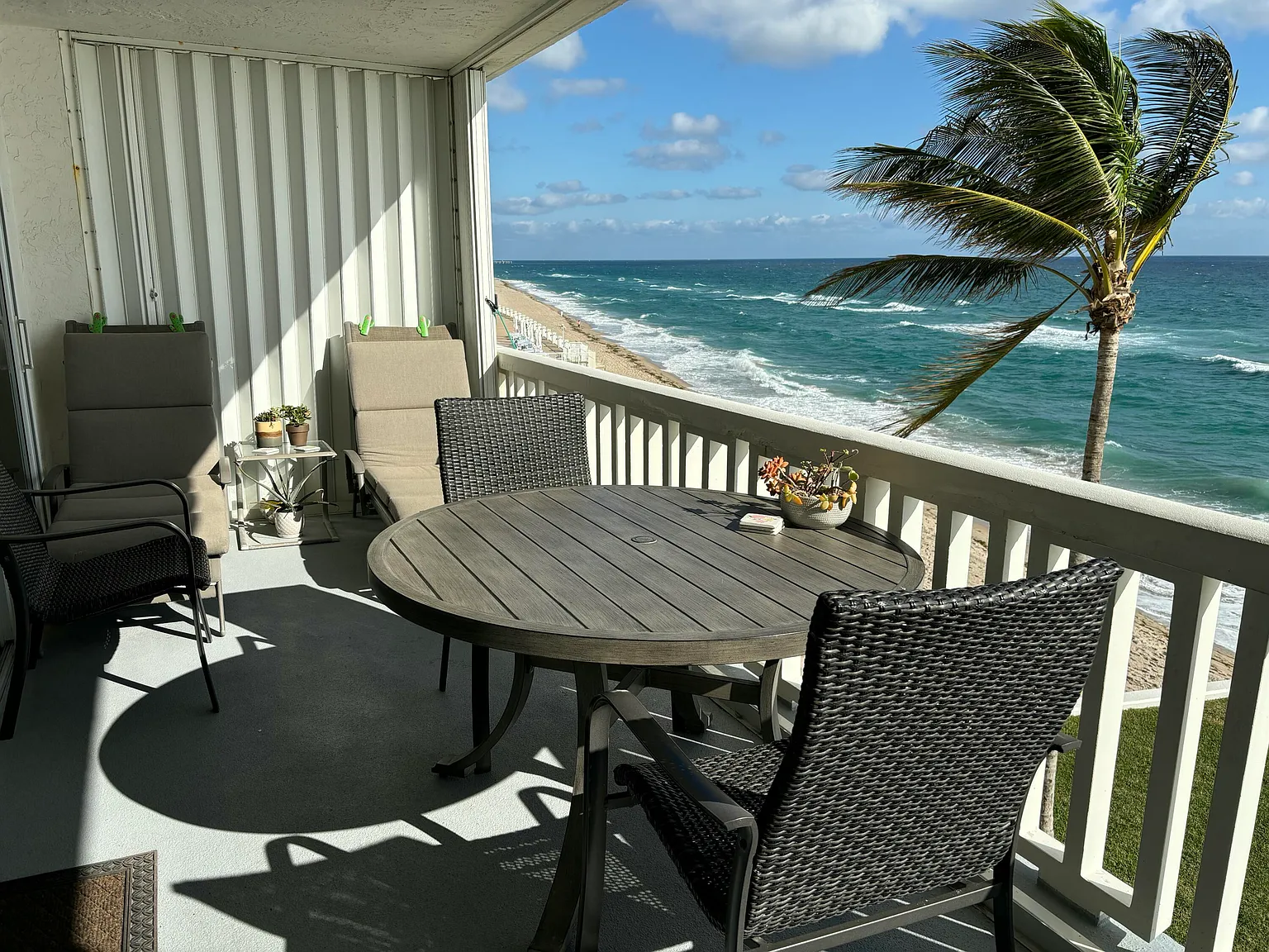 2 bed, 2.0 bath, 1250 sqft, $8,500 — Photo 3