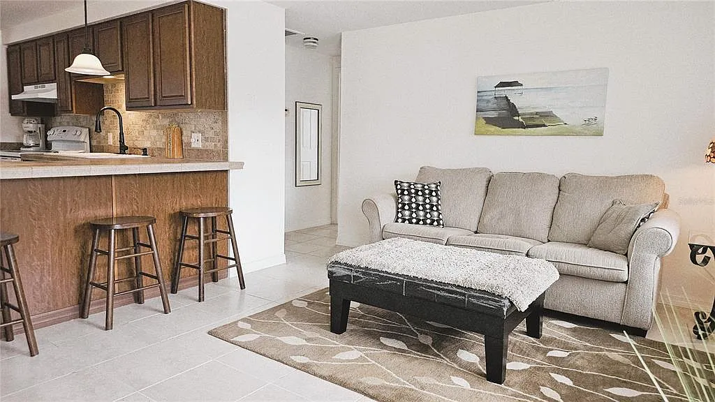 2 bed, 1.0 bath, 957 sqft, $2,900 — Photo 4