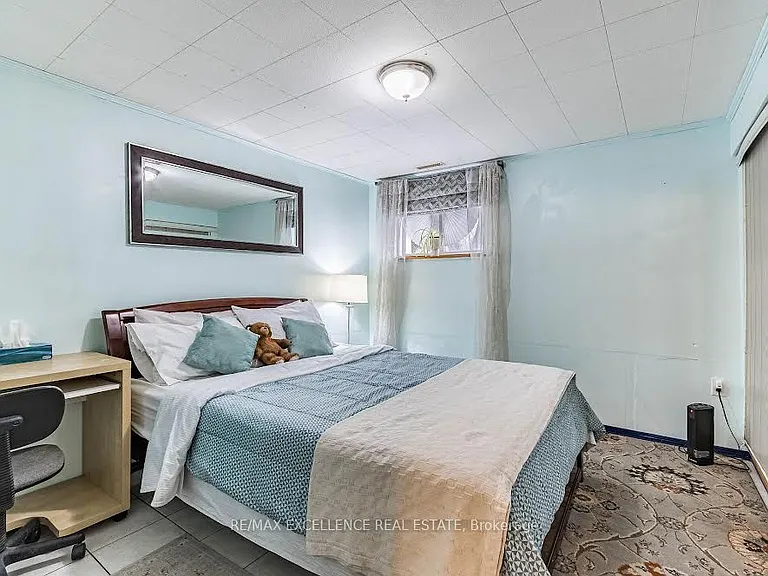 1178 Ogden Ave #BASEMENT ONLY — Photo 12