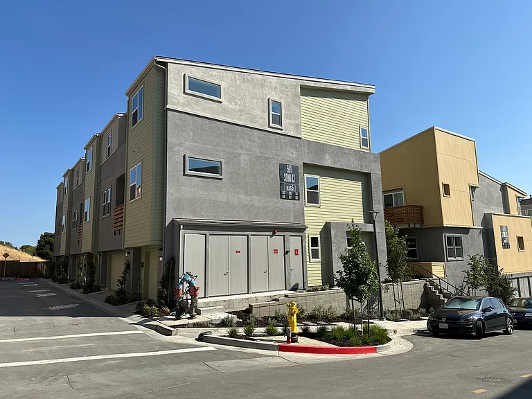 597 Somi Ct — Photo 25