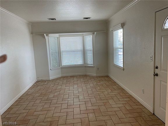3rd image of 700 5th St Unit 700