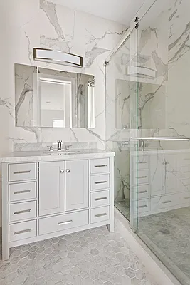 Rented by Compass | media 21