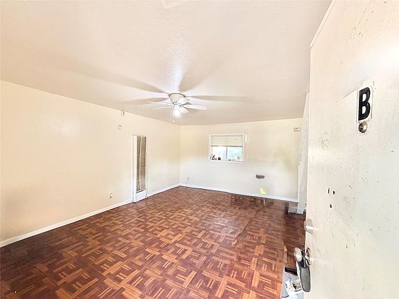 2nd image of 6257 Manor Rd #B