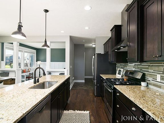 4th image of 2142 Bridlewood Dr