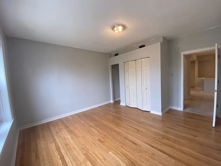 4626 W Lawrence Ave — Photo 7