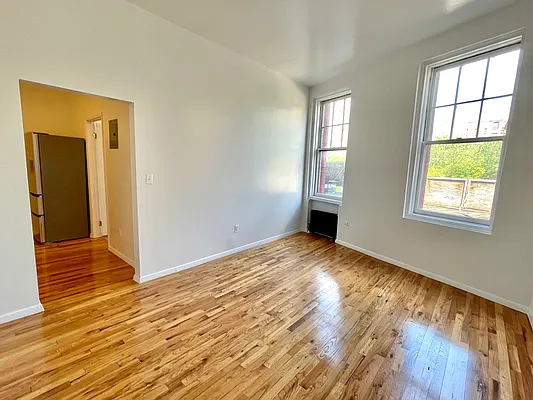 Rented by Compass | media 9