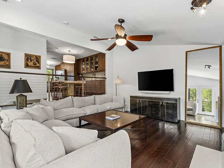 6124 Summer Creek Cir — Photo 8