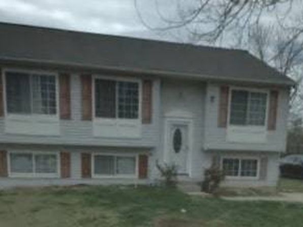 10702 Devlin Dr, Upper Marlboro, MD 20772