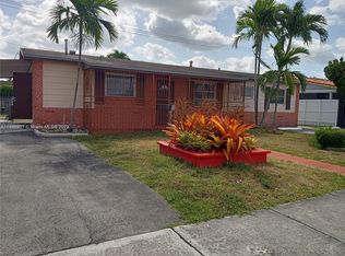 2421 SW 93rd Ct, Miami, FL 33165