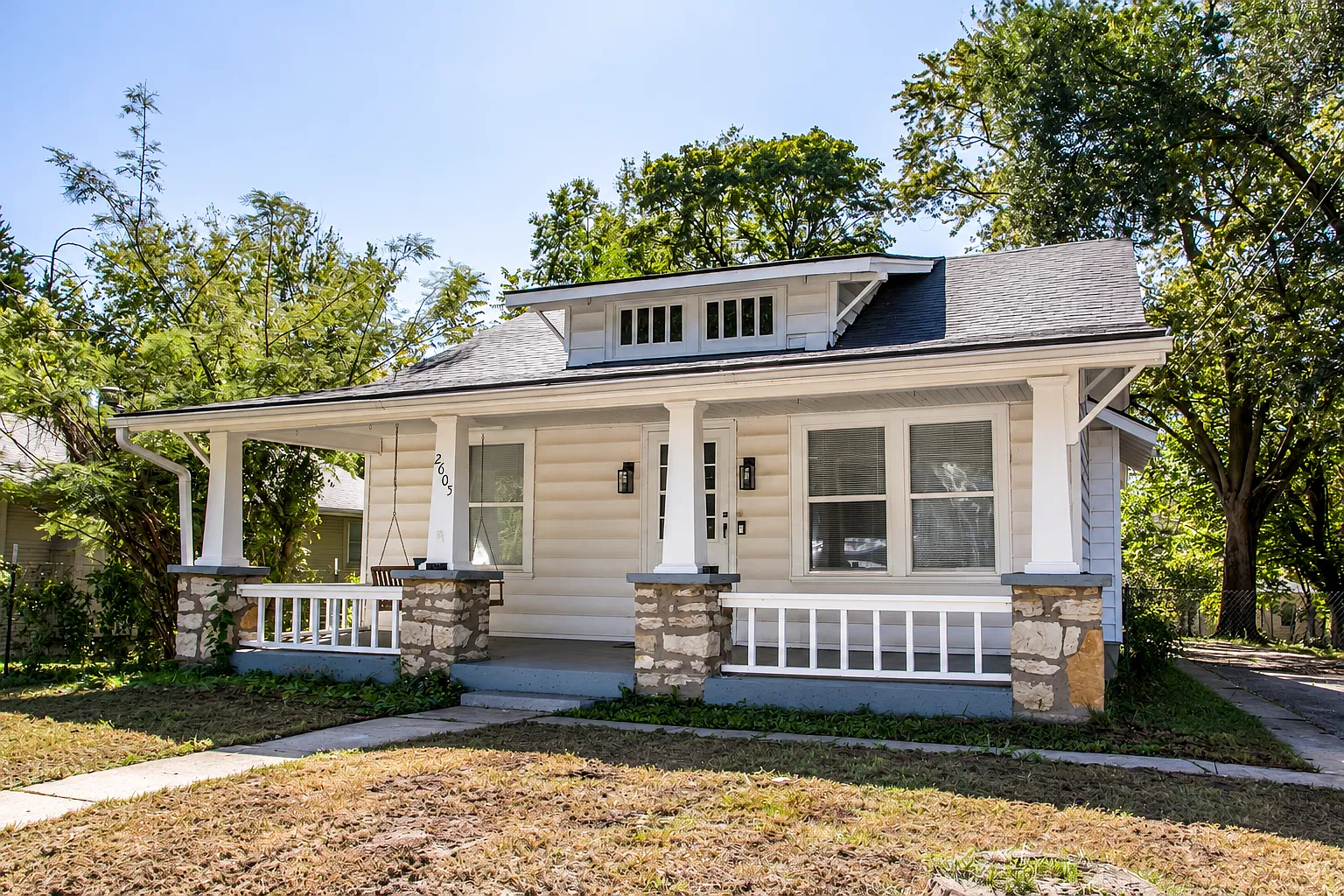 3 bed, 2.5 bath, 1500 sqft, $1,700 — Photo 1