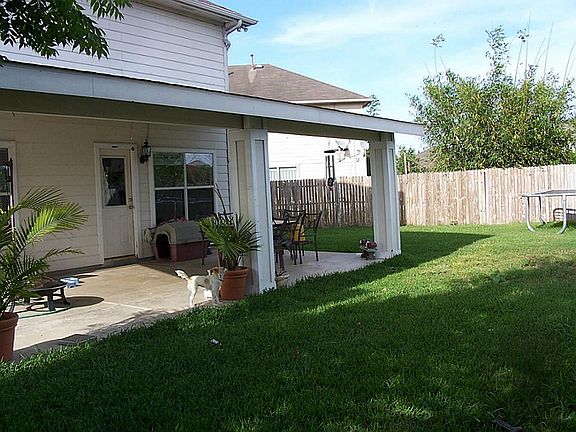 2nd image of 6407 Linden Knoll Ln