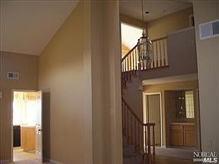 4th image of 460 Newcastle Ct
