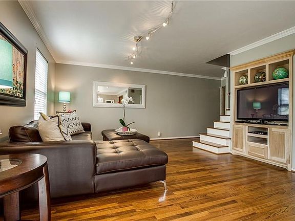 5th image of 5008 N Hall St #5008