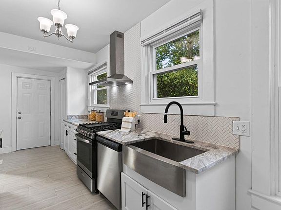2nd image of 1103 Blair Ave