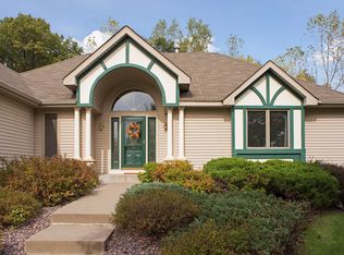 8034 Boulder Ridge Rd, Woodbury, MN 55125