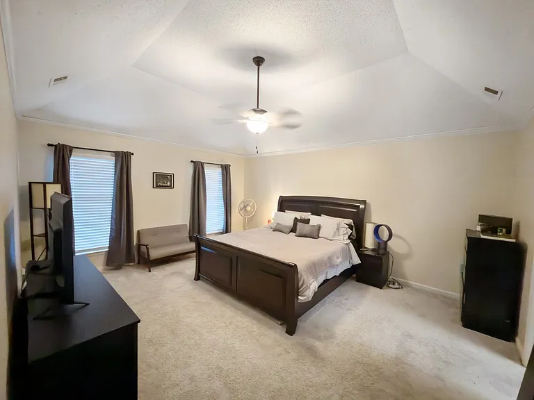 743 Grovewood Dr — Photo 17