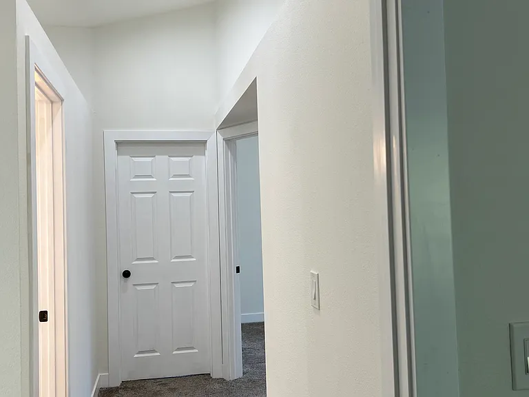 22715 Boxwood Ln — Photo 11
