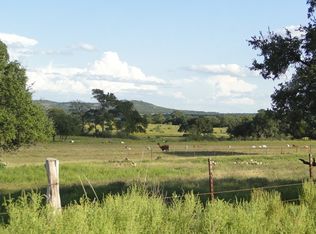 7048 N Us Highway 281, Blanco, TX 78606