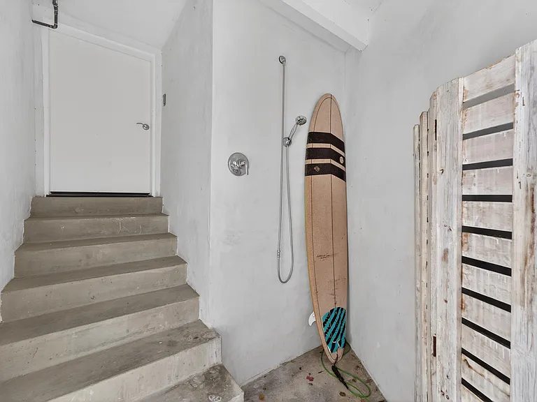 405 Blumont St — Photo 2