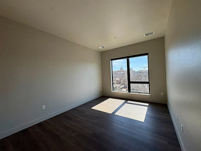 1 Bedroom/1 Bathroom - Unit 504, Bedroom