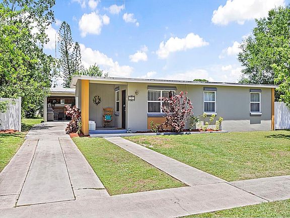 2nd image of 151 SE Bonita Ct