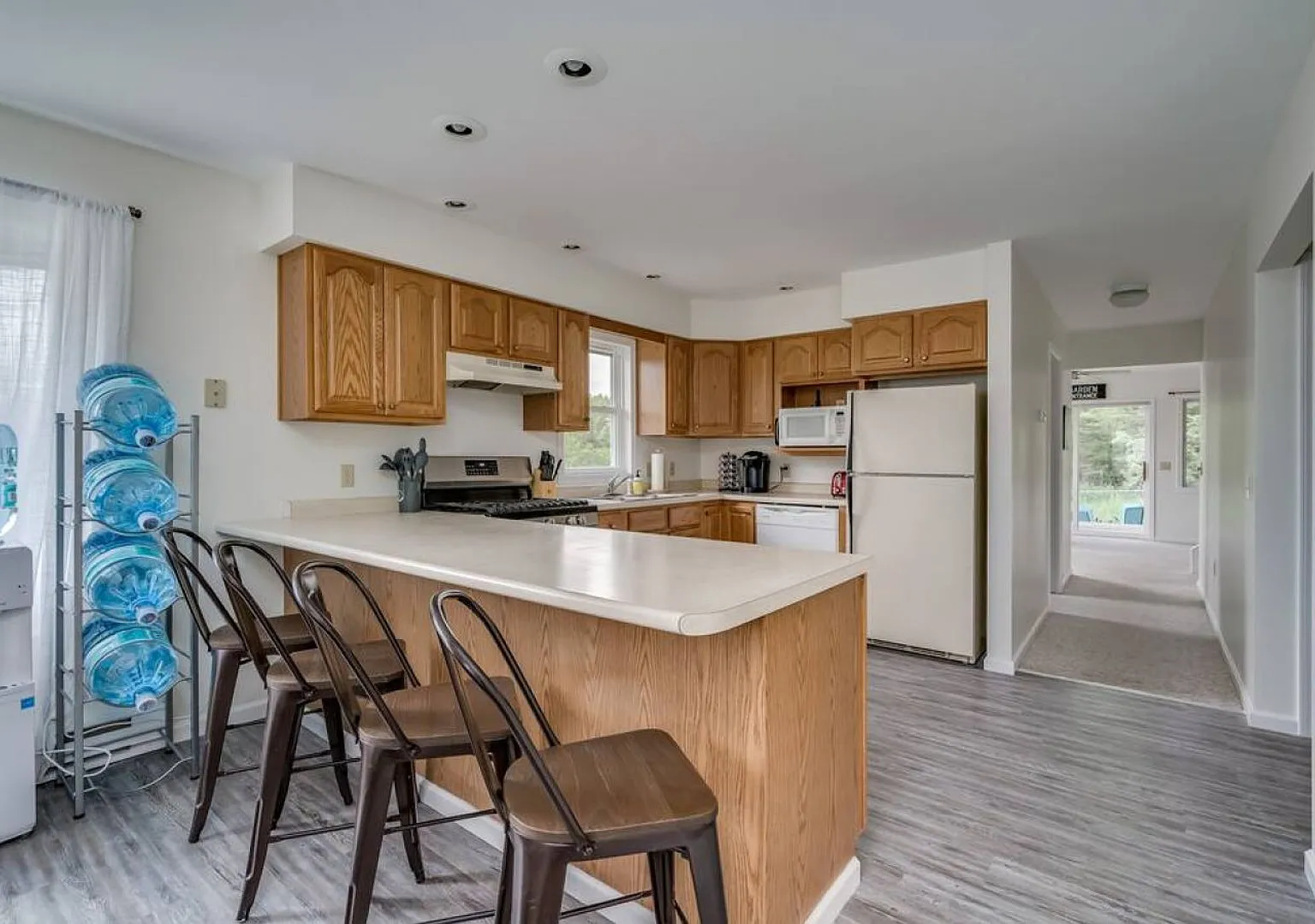 **Furnished Winter Rental** 7 Bed, 2 Bath Home Near Clayton — Photo 4