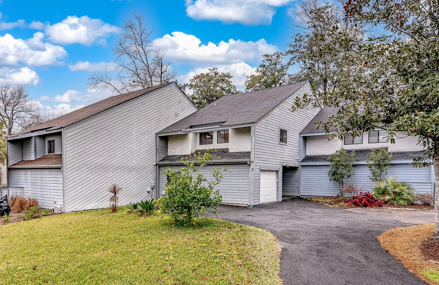 4 bed, 2009 sqft, $2,700 — Photo 4