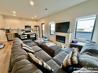 63 Belgrade Ave #406, Roslindale, MA 02131