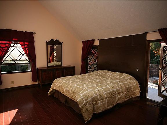 4th image of 4361 Hardwood Cir