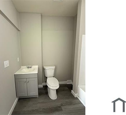 3rd image of 412 Bryant St
