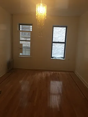 Rented by PMG Real Estate  | media 20