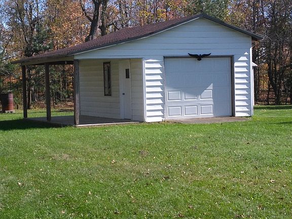 Detached Garage