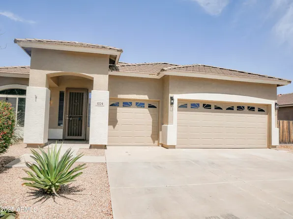 1024 W Ayrshire Trl, San Tan Valley, AZ 85143