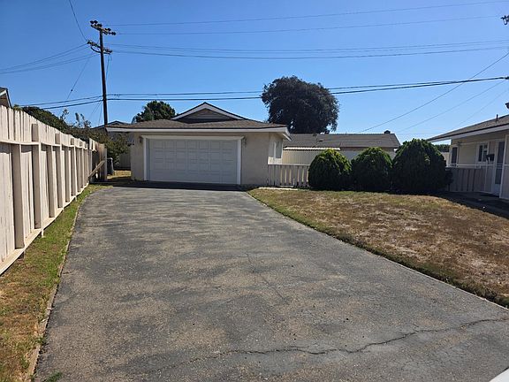 3rd image of 1648 N Pleman Pl