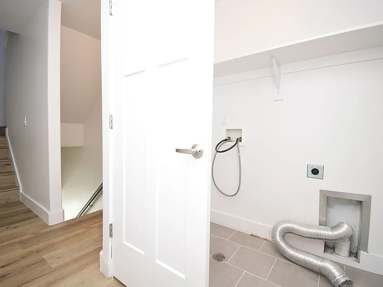 4727 S Hillhouse Cv #102 — Photo 15
