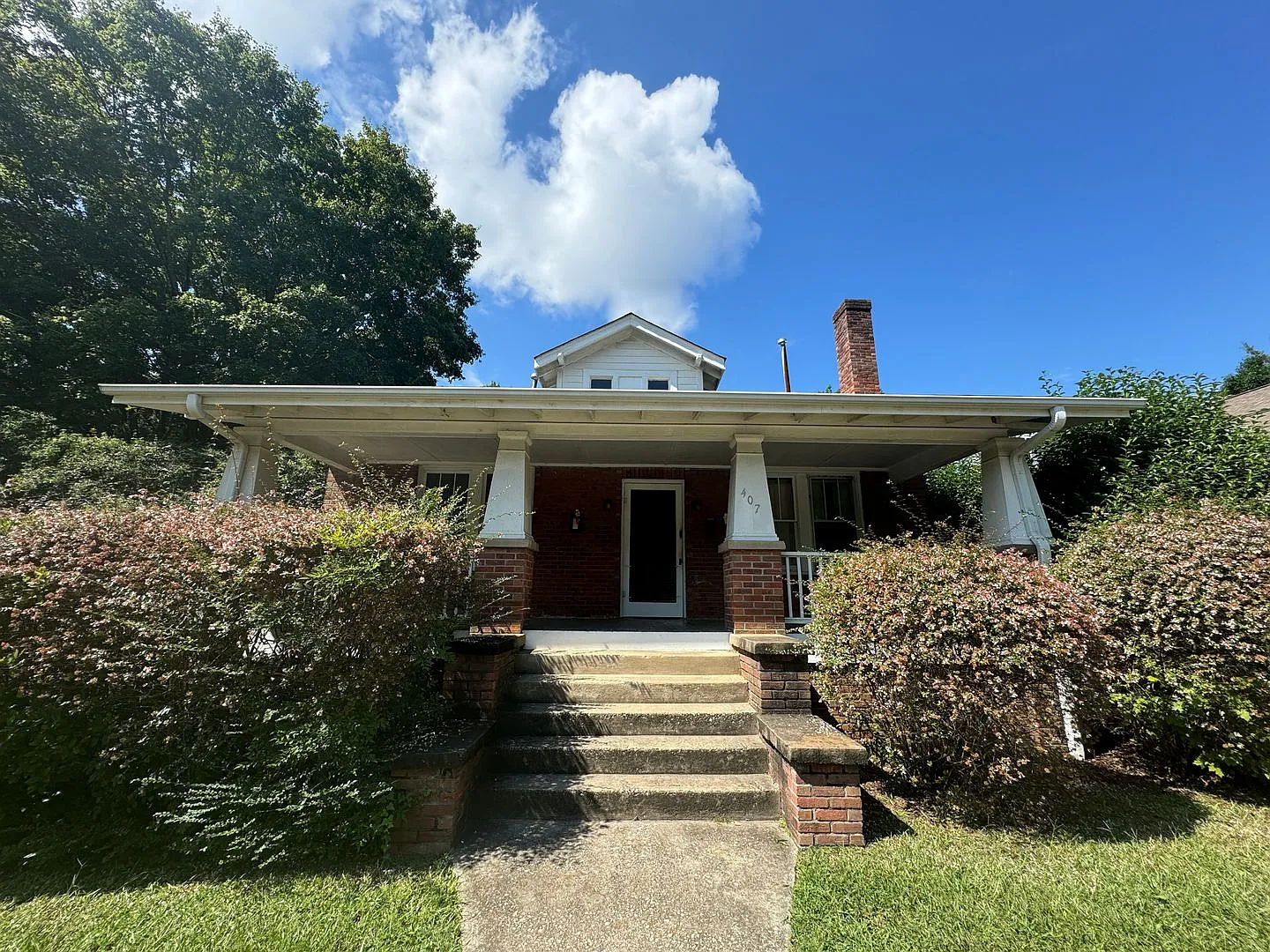407 Chamberlain St — Photo 1