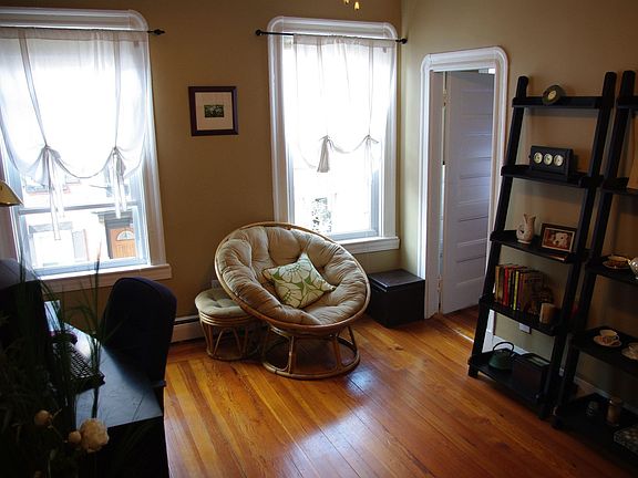 Front Bedroom/Office